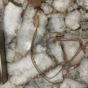 Kendra Scott necklace